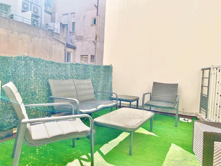 3 - 8b2 Apartment *